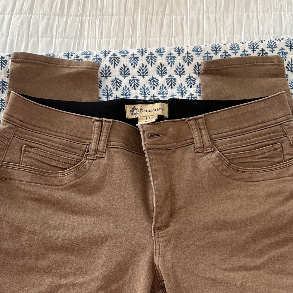 Democracy Women's Tan Skinny Jeans
